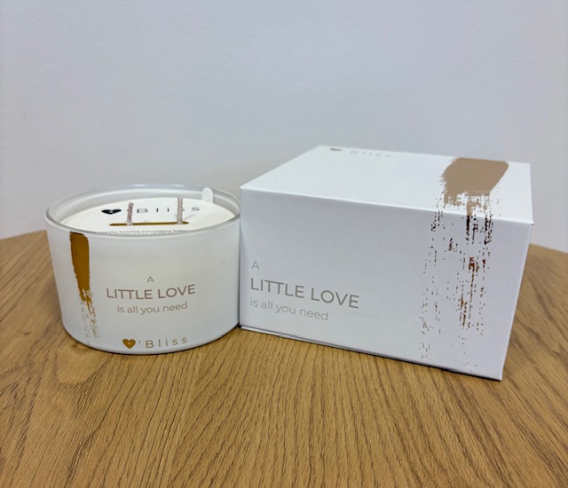 Väike küünal sõnumiga  